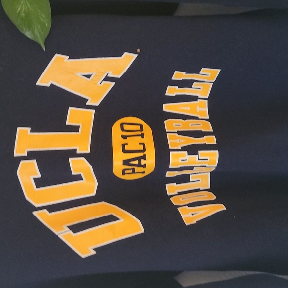 UCLA volleyball sweatshirt - Picture 2 of 7